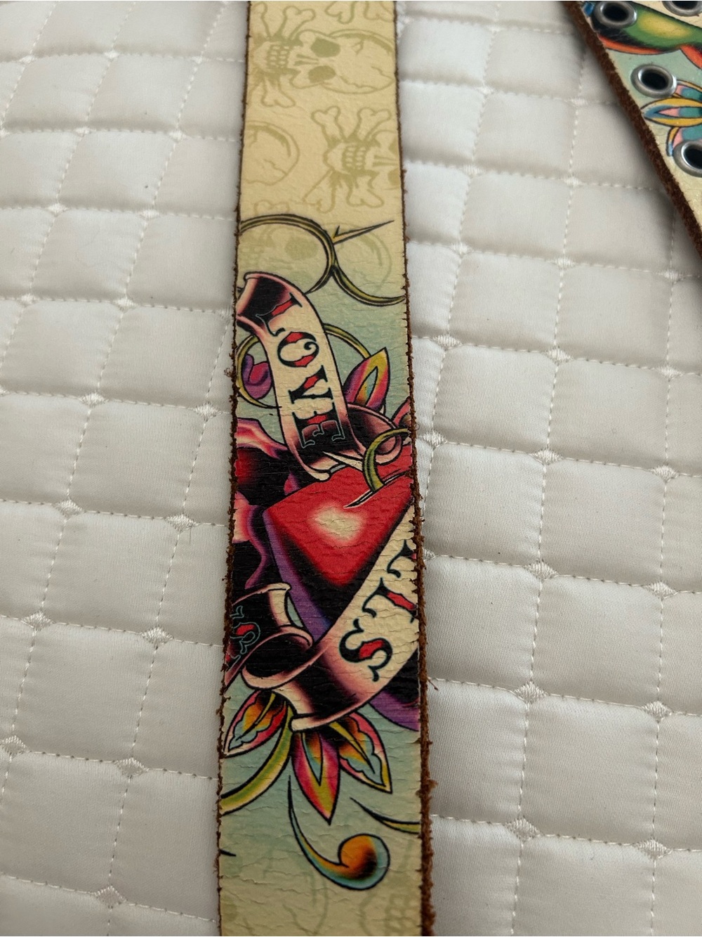 Ed Hardy Cream Belt with Red and Black Tattoo - Picture 2 of 9